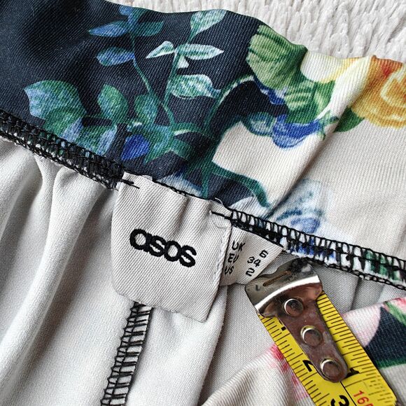 ASOS Pull On Shorts Women's 2 Floral Spring Summer Mini - Picture 2 of 6